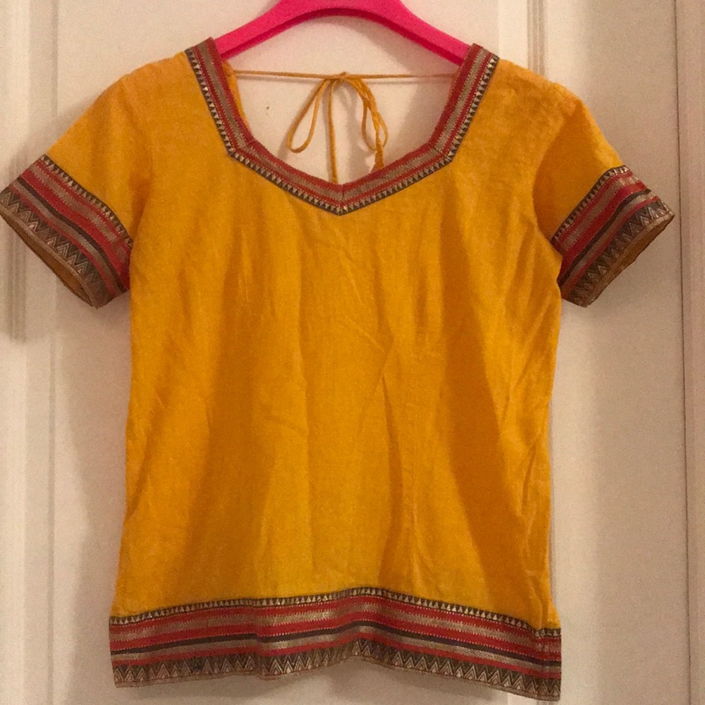 Super cute vintage 100% cotton yellow hippie top